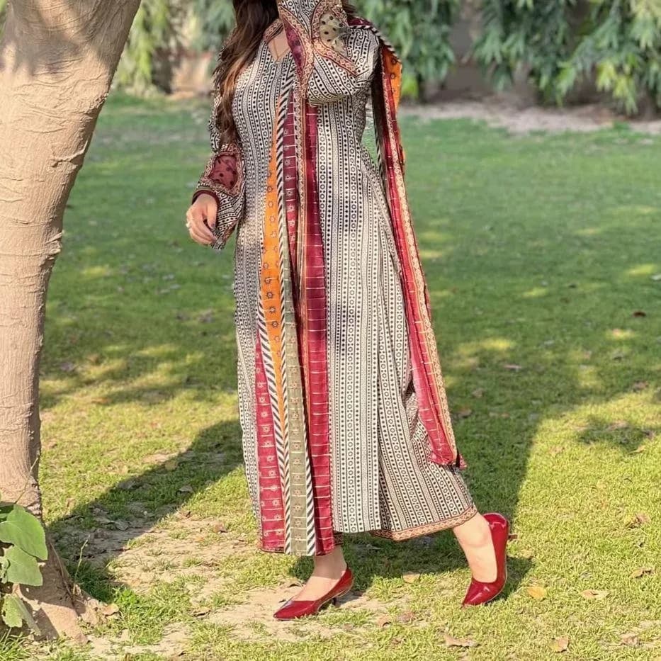  Black Printed Lawn 3Pcs Set for Women